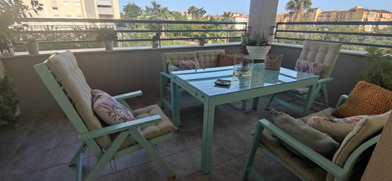Se Alquila Habitacion Muy Luminosa Con Bano Privado En Apartamento Compartido Rincon de la Victoria Ngoại thất bức ảnh