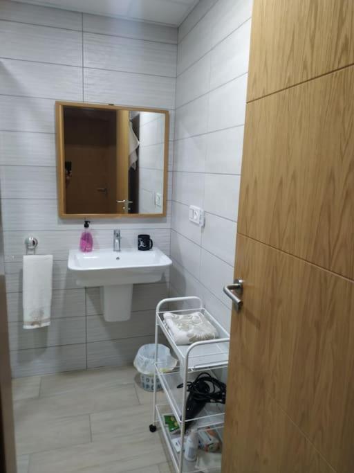 Se Alquila Habitacion Muy Luminosa Con Bano Privado En Apartamento Compartido Rincon de la Victoria Ngoại thất bức ảnh