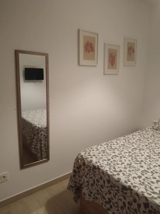 Se Alquila Habitacion Muy Luminosa Con Bano Privado En Apartamento Compartido Rincon de la Victoria Ngoại thất bức ảnh